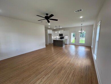 112 E Bartlet Way, Hattiesburg, MS 39402 - photo 2