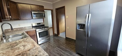 6504 24th Ave, Kenosha, WI 53143 - photo 4