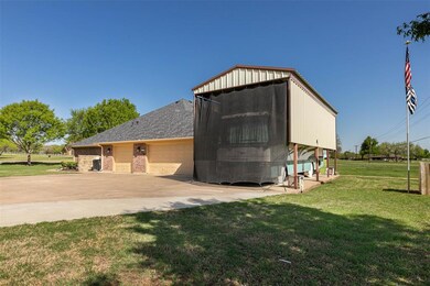 565 Highland Rd, Springtown, TX 76082 - photo 3