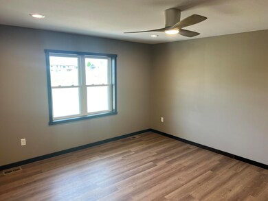 Bl 6 Lot 5 Iris St, Holmen, WI 54636 - photo 6