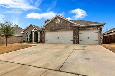 1632 Signature Dr, Weatherford, TX 76087 - photo 2