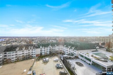 World Plaza North unit 3D, Hackensack, NJ 07601 - photo 5