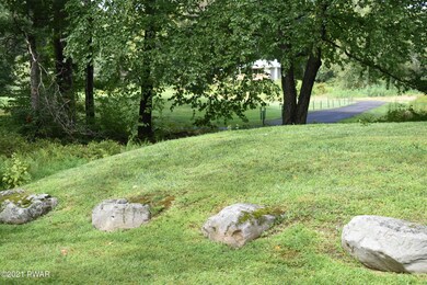 121 Center Trail, Hawley, PA 18428 - photo 5