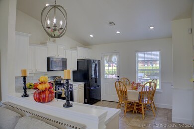 1002 W 24th St N, Claremore, OK 74017 - photo 7