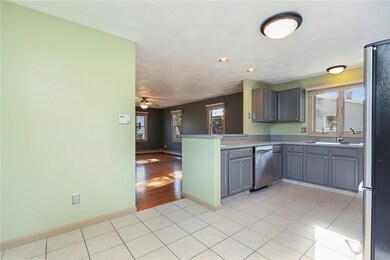 66 Islington Ave, Portsmouth, RI 02871 - photo 5