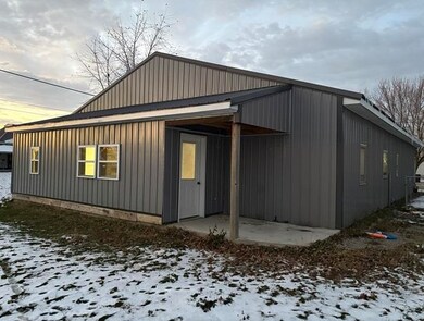 207 Walnut St unit Bryant, Bryant, IN 47326 - photo 2