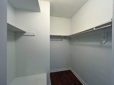 3727 N Pine Grove Ave unit 403, Chicago, IL 60613 - photo 7