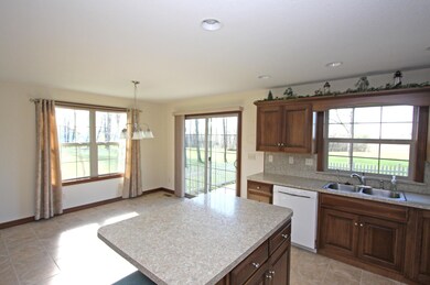 765 Royal Cir, Howard, OH 43028 - photo 7