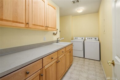 546 Walnut St unit 202, Edmonds, WA 98020 - photo 4