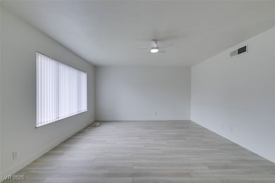 3370 Dunham Ct, Las Vegas, NV 89121 - photo 5