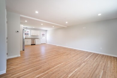 20 Clarendon Ave, Chicopee, MA 01013 - photo 4