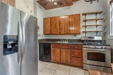 1121 Thalia St unit 3, New Orleans, LA 70130 - photo 5