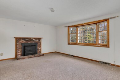 832 Putnam Ave, Cotuit, MA 02635 - photo 7