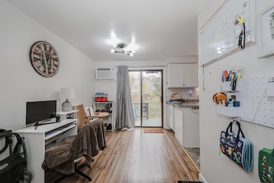 1 Oakwood Ln unit 2, Goffstown, NH 03045 - photo 4