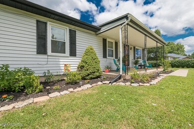 174 Hillcrest Dr, Mount Washington, KY 40047 - photo 3