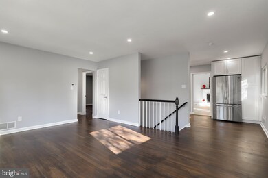 1702 Flora Ln, Silver Spring, MD 20910 - photo 4