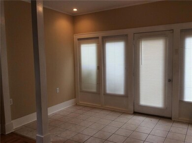 Front entry view from living room to front door; t