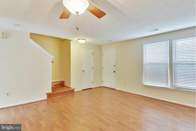 13930 Winding Ridge Ln, Centreville, VA 20121 - photo 2