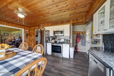 423 Bone Ridge Rd, Hawley, PA 18428 - photo 6