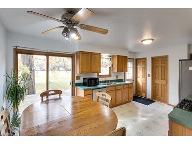 This large eat-in kitchen gives the chef plenty of