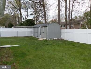 60 Maryland Ave, Pennsville, NJ 08070 - photo 5