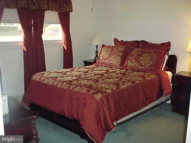 3707 John Dr, Brookhaven, PA 19015 - photo 6