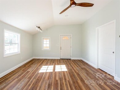 668 Pace Rd, Hendersonville, NC 28792 - photo 6