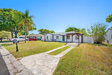 4230 W Bay Vista Ave, Tampa, FL 33611 - photo 5