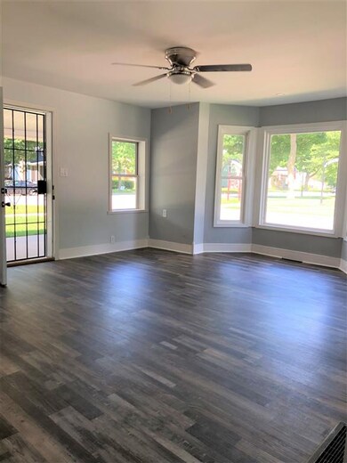 402 W Michigan St, New Carlisle, IN 46552 - photo 2