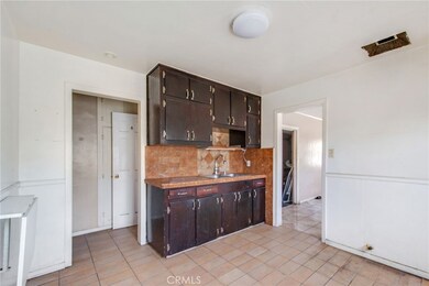 1802 W 153rd St, Compton, CA 90220 - photo 7