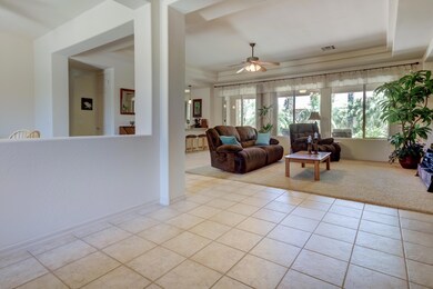 2046 E Cres Pl-11