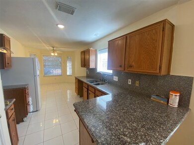 8227 Summertree Dr, Houston, TX 77040 - photo 6