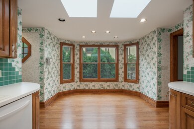 118 N Elm Ave, Elmhurst, IL 60126 - photo 2