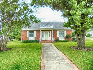 2126 N Beard Ave, Shawnee, OK 74804 - photo 2