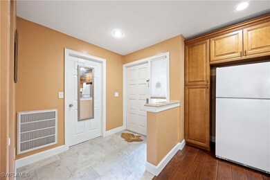 4250 Steamboat Bend unit 203, Fort Myers, FL 33919 - photo 2