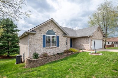 4304 Joann Ct, Floyds Knobs, IN 47119 - photo 2