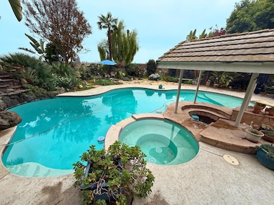 1920 Rockypoint Way, Riverbank, CA 95367 - photo 2