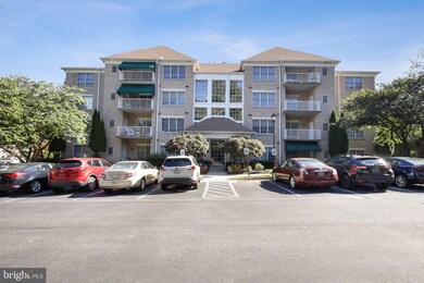 641 Straffan Dr unit 304, Lutherville Timonium, MD 21093 - photo 3