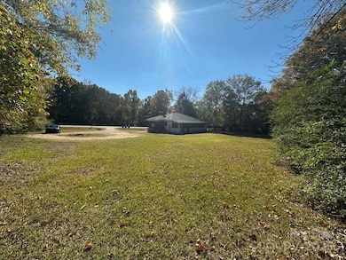 1016 E Arch St, Lancaster, SC 29720 - photo 7