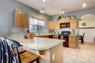 7262 E Jasmine St-14