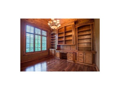 Study with beautiful built-ins!