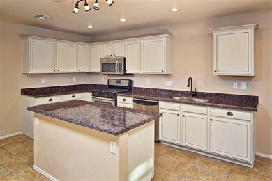 3300SouthColtDrive 004