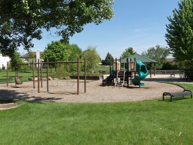 1931 Peach Tree Ln, Algonquin, IL 60102 - photo 6