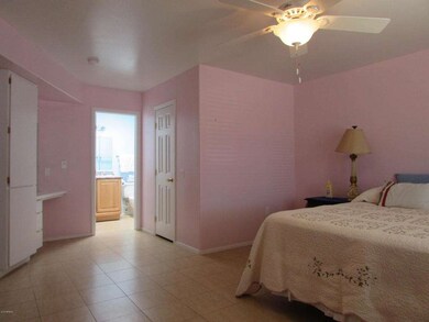 10910 W Topaz Dr, Sun City, AZ 85351 - photo 4