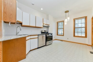 530 E 6th St unit 1, Boston, MA 02127 - photo 5