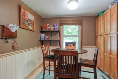 10 Laurel Ln, Bellingham, MA 02019 - photo 5