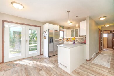 4041 Mark Dr, Waterloo, IA 50701 - photo 7