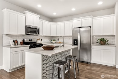 913 Burton Ray St NE, Lacey, WA 98516 - photo 7