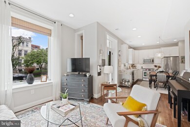 1249 Kenyon St NW unit 2, Washington, DC 20010 - photo 4