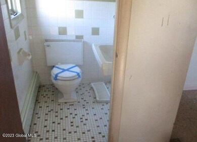 17 Garden Ave, Albany, NY 12203 - photo 7